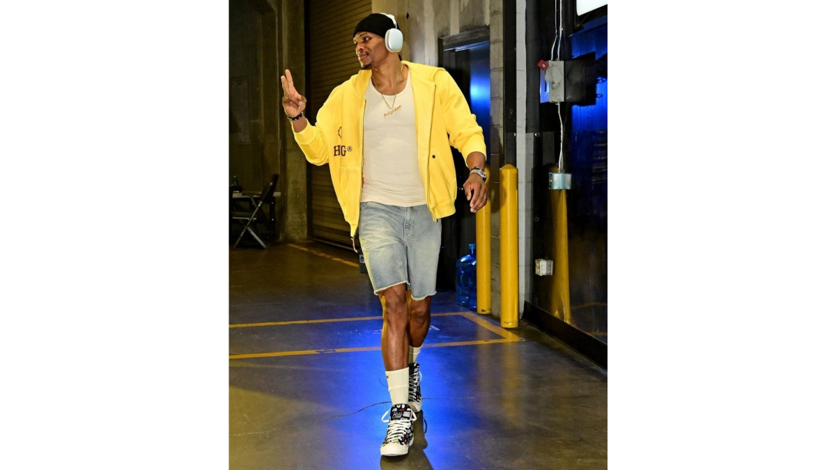 Russel Westbrook,  jogador de basquete profissional norte-americano do Los Angeles Clippers, adotou a trend
