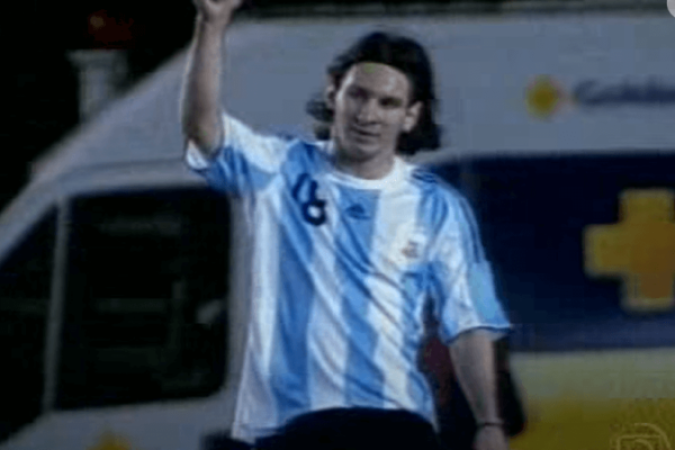 Eliminatórias para a Copa do Mundo de 2010 - Brasil 0 x 0 Argentina, no Mineirão. - Foto: Reprodução/Youtube