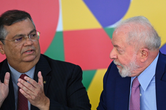 Dino chega ao STF não como um jogador que precisa 'aquecer', mas como um 'camisa dez', diz Abramovay, da Open Society Foundation - (crédito: EPA-EFE/REX/Shutterstock) Dino chega ao STF não como um jogador que precisa 'aquecer', mas como um 'camisa dez', diz Abramovay, da Open Society Foundation - (crédito: EPA-EFE/REX/Shutterstock)