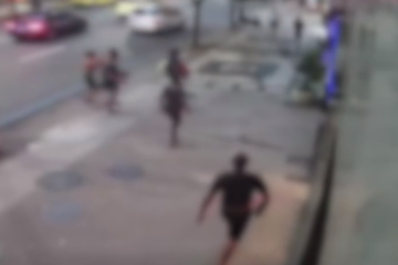 Imagens de câmeras de segurança mostram a ação de trombadinhas em Copacabana -  (crédito: Reprodução/Redes sociais)