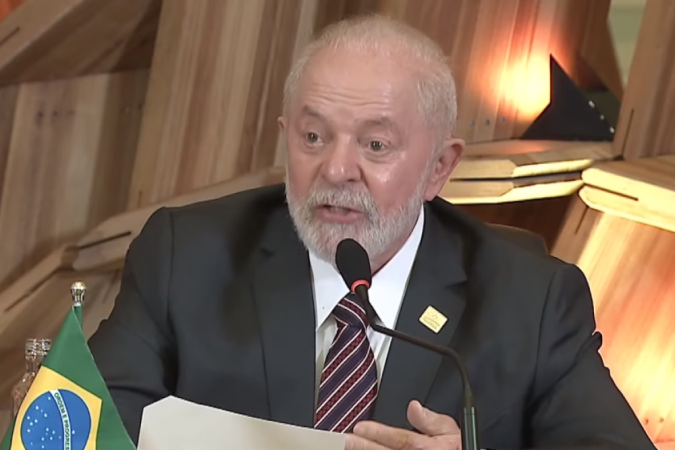 Durante discurso, Lula destacou que texto do acordo entre Mercosul e UE é mais equilibrado que o anterior, mas ainda insuficiente - (crédito: Reprodução/Canal GOV) Durante discurso, Lula destacou que texto do acordo entre Mercosul e UE é mais equilibrado que o anterior, mas ainda insuficiente - (crédito: Reprodução/Canal GOV)