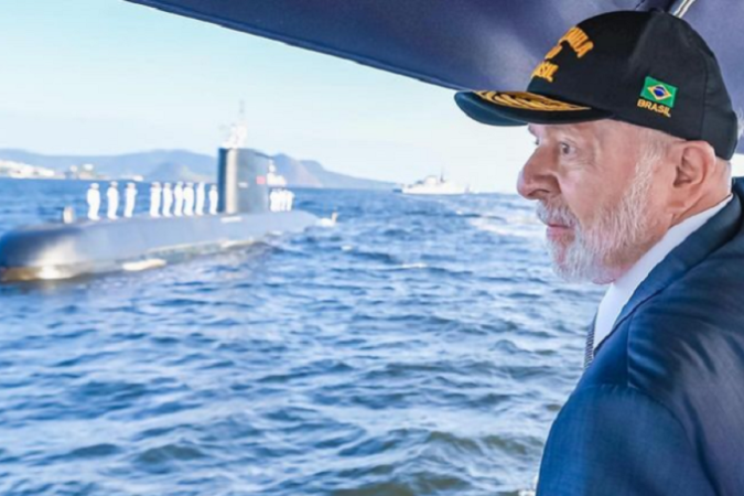 Em meio à programação, Lula fez uma "Revista Naval" a 11 navios da Marinha - (crédito: Reprodução / Instagram) Em meio à programação, Lula fez uma "Revista Naval" a 11 navios da Marinha - (crédito: Reprodução / Instagram)