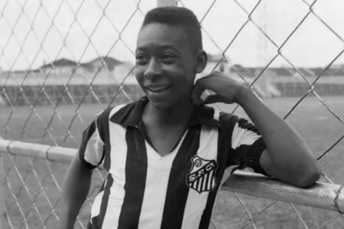 Pelé atuou por Santos, Cosmos e Seleção Brasileira em sua carreira -  (crédito: Foto: Acervo Histórico/Palmeiras)