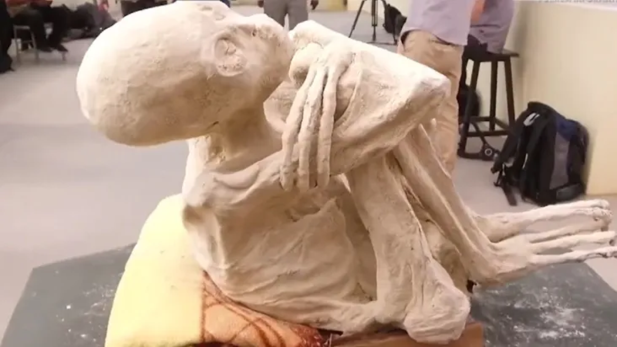 mão de três dedos de Nazca