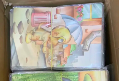 Os nostálgicos de plantão estão pirando com uma papelaria do Espírito Santo que resolveu apostar em itens dos anos 80, 90 e início dos anos 2000. -  (crédito: reprodução redes sociais)