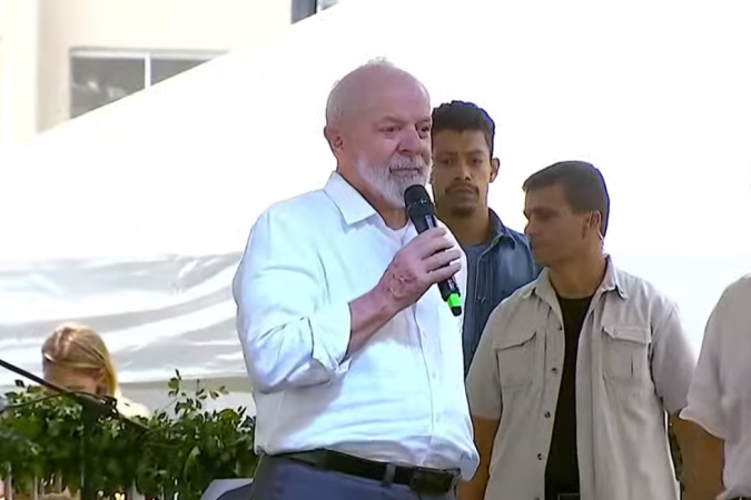 Lula tem compromissos no Rio nesta terça-feira (6), e participou pela manhã do lançamento de 832 unidades do Minha Casa Minha Vida em Magé -  (crédito: Reprodução/TV Brasil)