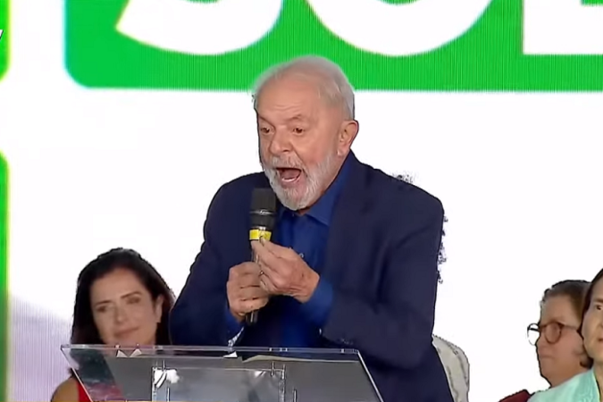 Em evento no Sol Nascente, Lula voltou a cobrar reabertura do Teatro Nacional -  (crédito: Reprodução / Youtube)