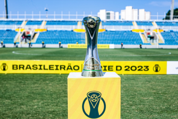 A taça da competição será cortejada por 64 equipes, dispostas em oito grupos -  (crédito: Lucas Emanuel / Federação Cearense de Futebol)