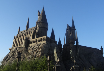 Há duas décadas, Harry Potter faz parte da vida de milhões de fãs pelo mundo. Vamos dar  um passeio pelas atrações do mundo mágico do bruxo mais famoso da literatura. Em Orlando (EUA), dois parques reproduzem os cenários dos filmes, baseados nos livros best-seller da britânica J.K.Rowling. -  (crédito: Freddo - wikimedia commons)