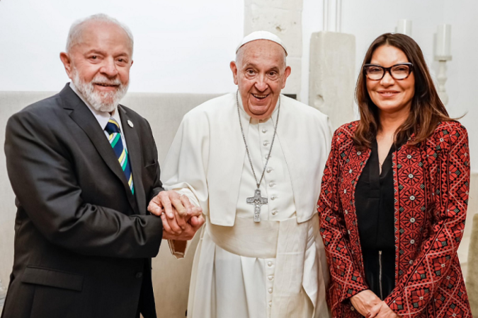 Lula e Janja se encontram com o Papa Francisco -  (crédito: Reprodução / Redes Sociais)