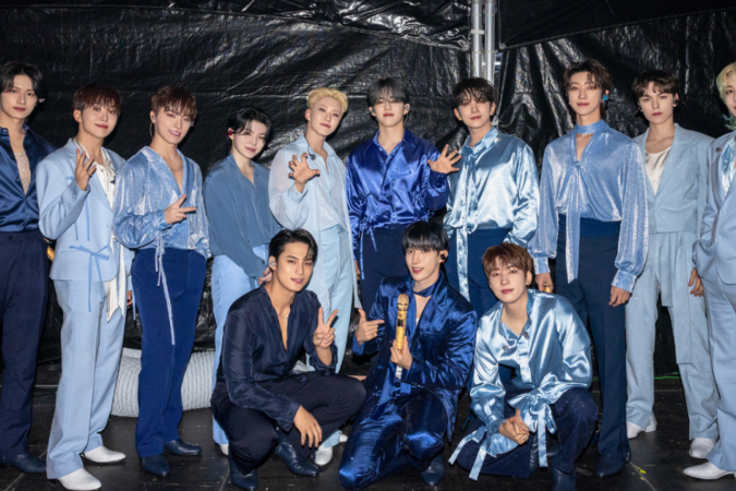 SEVENTEEN anuncia turnê mundial ‘Right Here’ e filme do show -  (crédito: TMJBrazil)