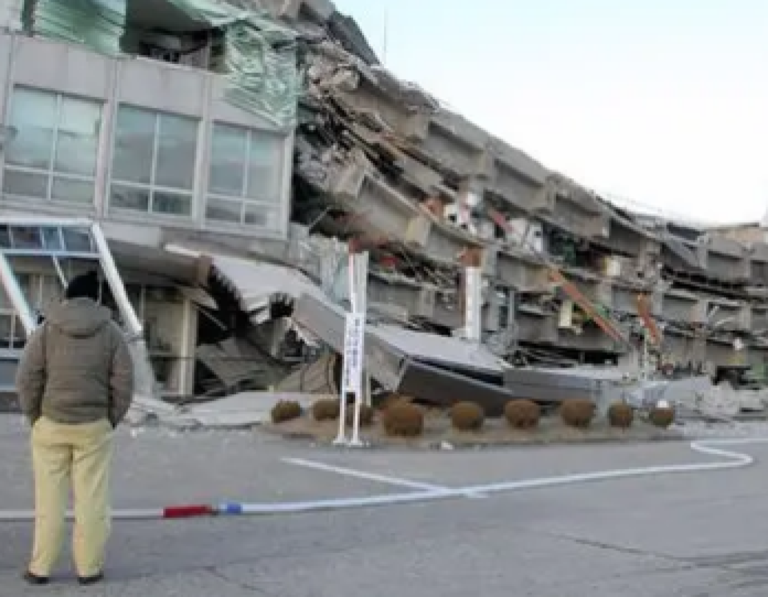 Japão alerta para possibilidade de 'megaterremoto' após tremor de quinta-feira