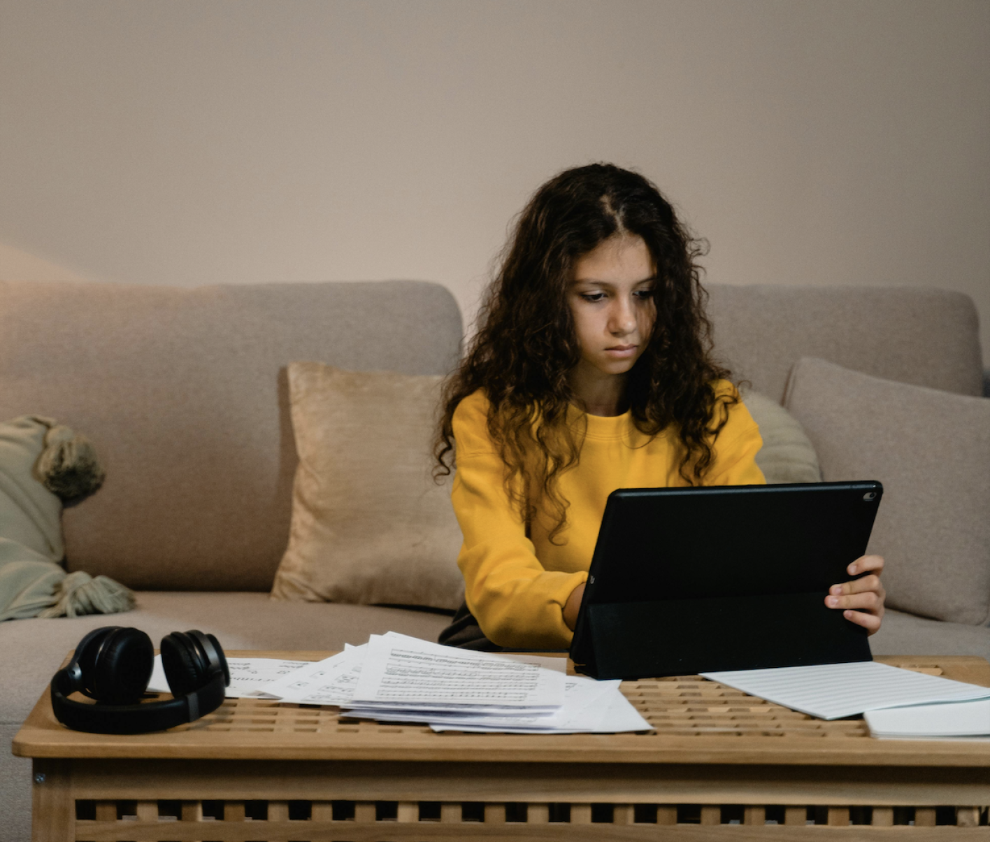 Novas tecnologias redefinem a educação acadêmica e emocional -  (crédito: DINO)