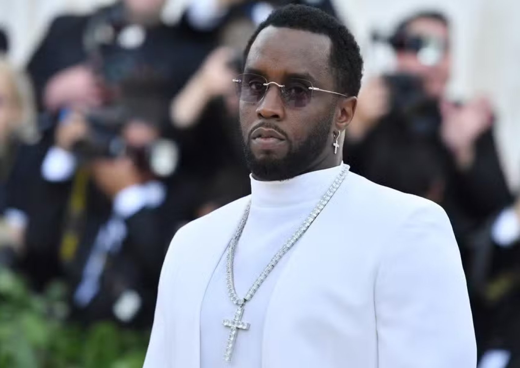 Rapper Diddy, acusado de tráfico sexual, continuará preso até o julgamento