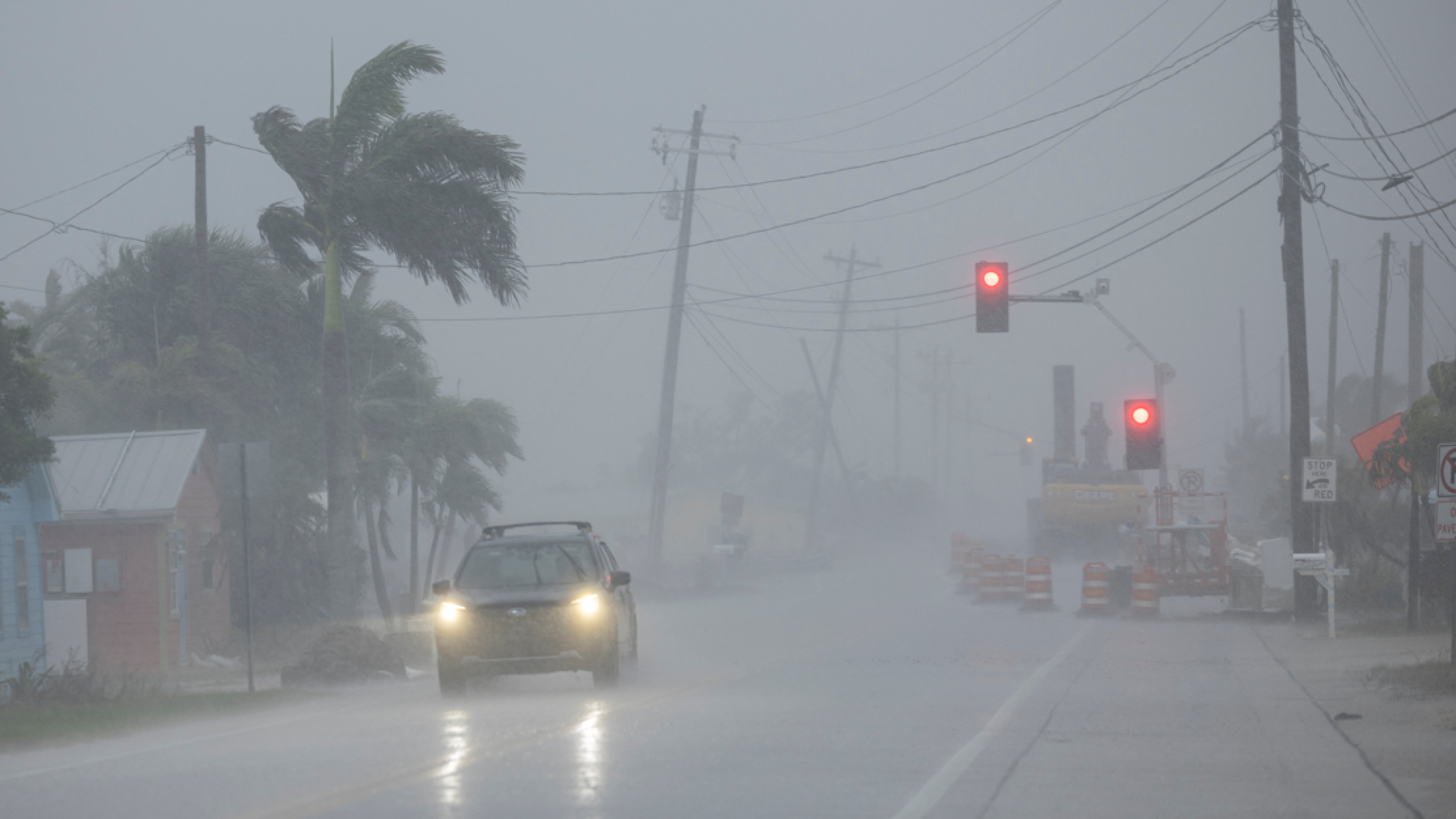 Reportagens alertaram a população local sobre o perigo de Milton  -  (crédito: bbc)