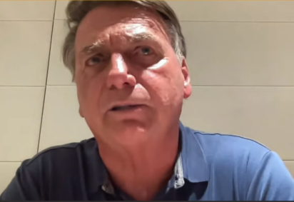 Bolsonaro e mais 36 pessoas foram indiciadas pela Polícia Federal por tentativa de elaboração de um golpe de Estado -  (crédito: Revista Oeste/Youtube)