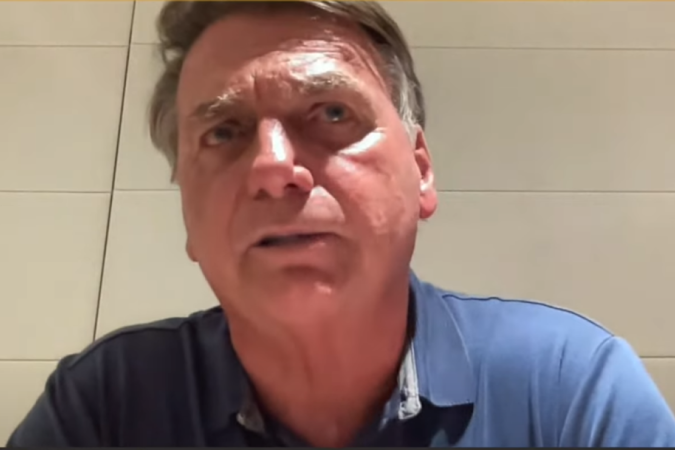 Bolsonaro e mais 36 pessoas foram indiciadas pela Polícia Federal por tentativa de elaboração de um golpe de Estado -  (crédito: Revista Oeste/Youtube)