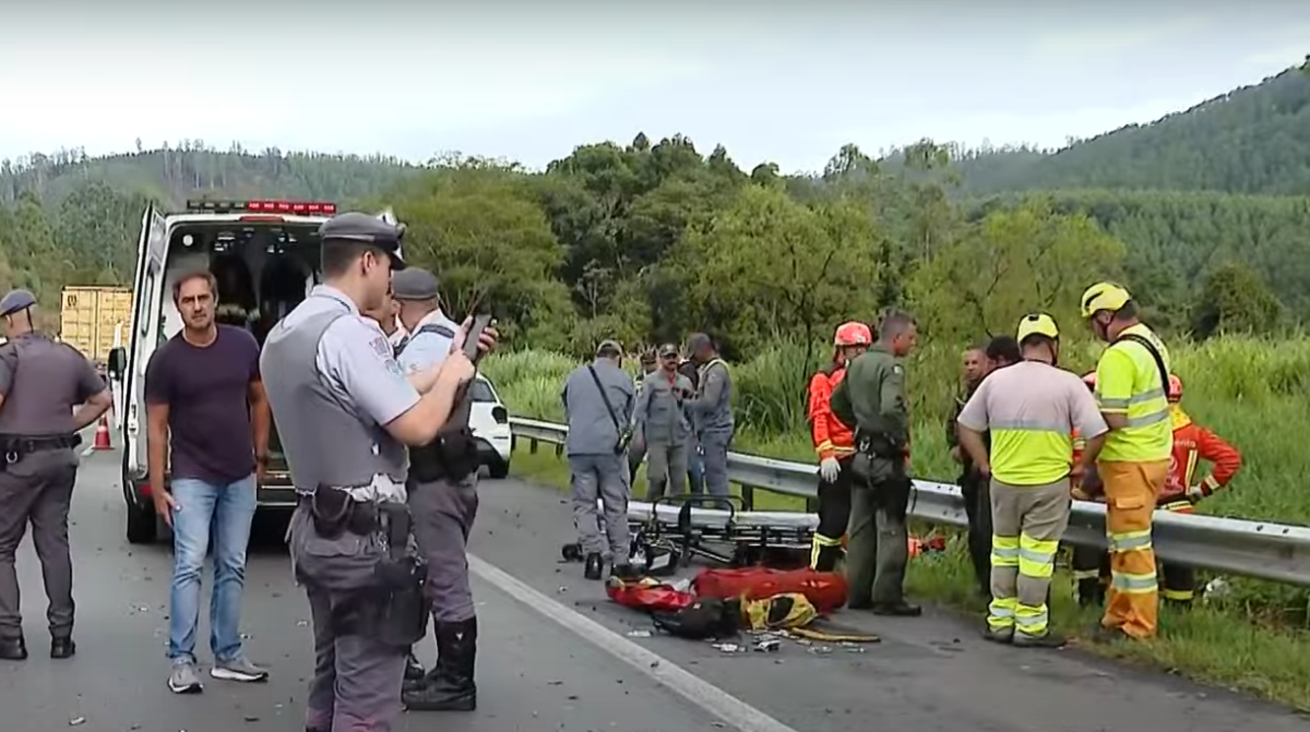 Casal morre em queda de helicóptero encontrado em São Paulo, veja o trajeto