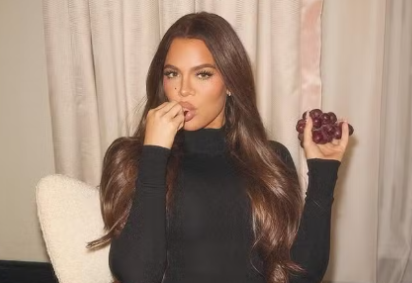 A confissão de Khloé Kardashian abriu espaço para discutir o que acontece com o corpo e a mente durante longos períodos sem sexo -  (crédito: Reprodução Instagram) -A confissão de Khloé Kardashian abriu espaço para discutir o que acontece com o corpo e a mente durante longos períodos sem sexo -  (crédito: Reprodução Instagram)