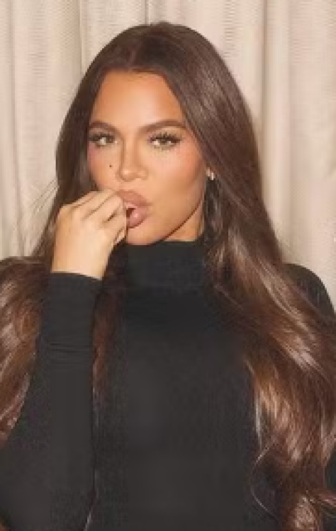 A confissão de Khloé Kardashian abriu espaço para discutir o que acontece com o corpo e a mente durante longos períodos sem sexo - (crédito: Reprodução Instagram) A confissão de Khloé Kardashian abriu espaço para discutir o que acontece com o corpo e a mente durante longos períodos sem sexo - (crédito: Reprodução Instagram)
