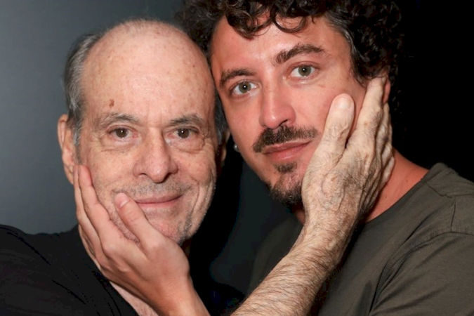 Ney Matogrosso e Jesuíta Barbosa conferem juntos ao filme 'Homem com H' - (crédito: Lucas Ramos) Ney Matogrosso e Jesuíta Barbosa conferem juntos ao filme 'Homem com H' - (crédito: Lucas Ramos)