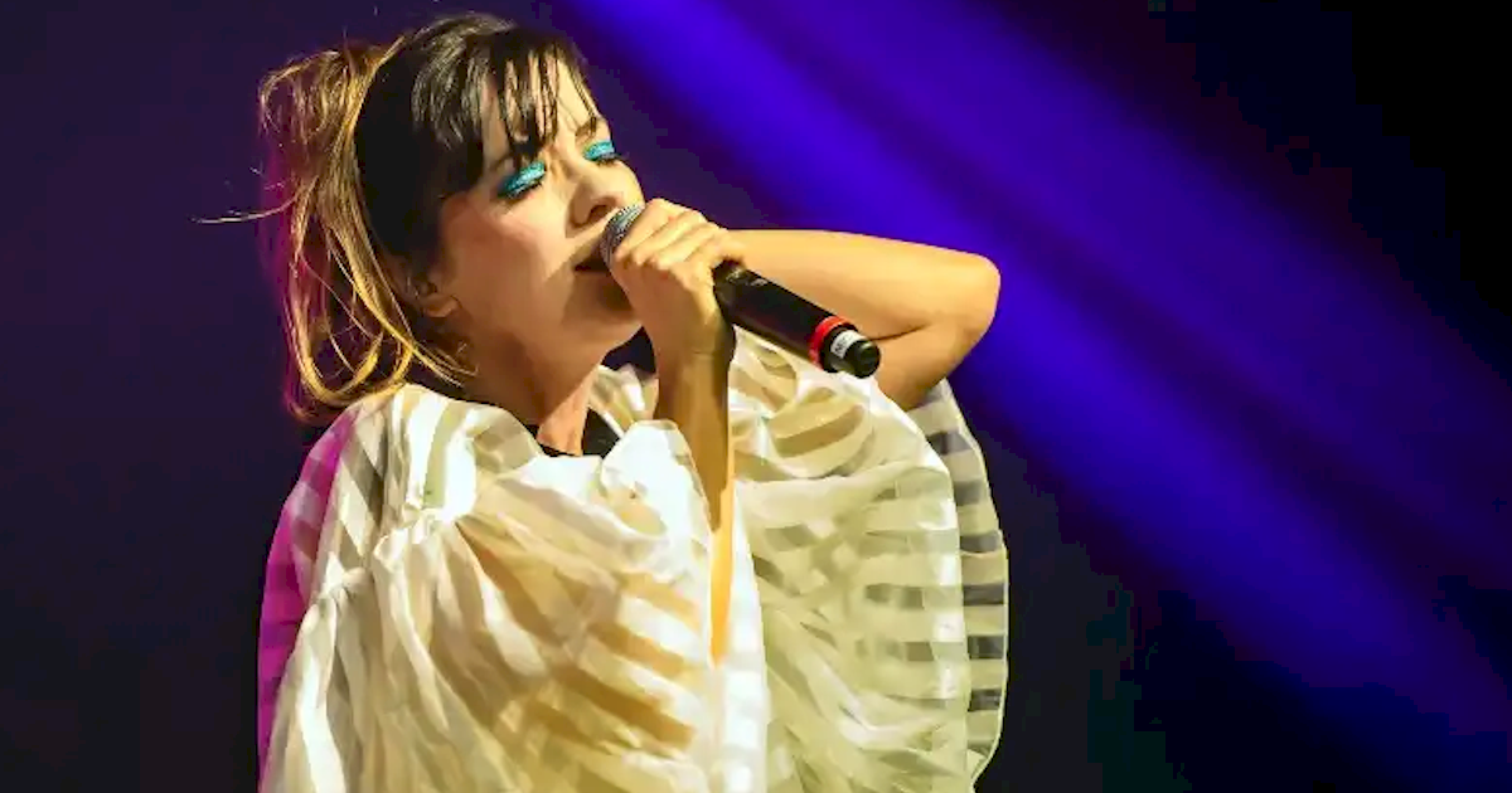 Érika Martns celebra 25 anos do álbum de estreia da Penélope em São Paulo