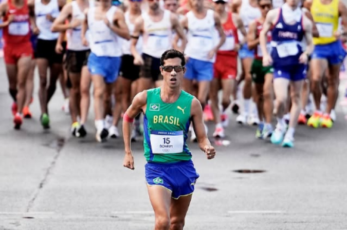Brasiliense, Caio Bonfim teve um bom desempenho no Japão e bateu o recorde brasileiro -  (crédito: Divulgação COB / via Instagram @caiobonfims)