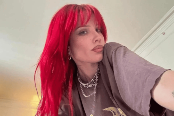 Halsey sobre seu retorno à turnê: “Eu sou um pequeno demônio no palco” - (crédito: TMJBrazil) Halsey sobre seu retorno à turnê: “Eu sou um pequeno demônio no palco” - (crédito: TMJBrazil)