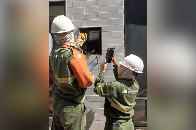 Neoenergia realiza corte de energia de 100 estabelecimentos no DF - (crédito: Neoenegia/Divulgação) Neoenergia realiza corte de energia de 100 estabelecimentos no DF - (crédito: Neoenegia/Divulgação)