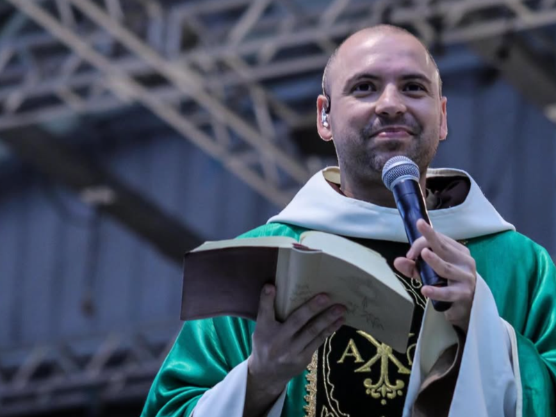 Deputado federal André Janones pediu que militantes de esquerda parassem de criticar frei Gilson por temer reações negativas do eleitorado -  (crédito: Cleia Viana/Câmara dos Deputados)