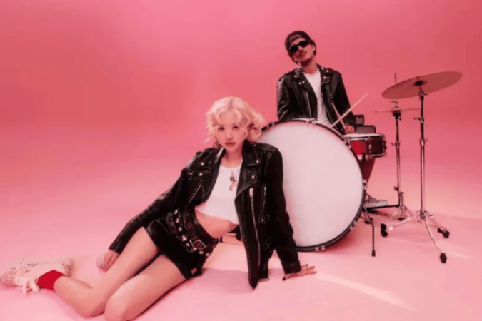 Rosé e Bruno Mars quebram recorde histórico com “APT.” no YouTube - (crédito: TMJBrazil) Rosé e Bruno Mars quebram recorde histórico com “APT.” no YouTube - (crédito: TMJBrazil)