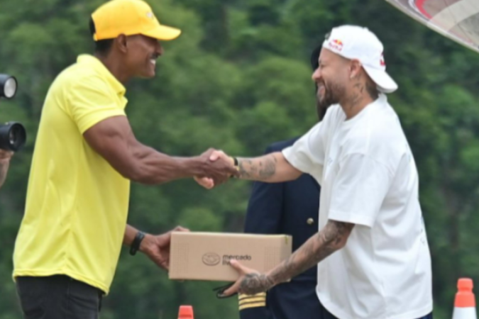 Mercado Livre ativa 'modo Neymar' em ação voltada ao universo gamer - (crédito: Foto: Reprodução) Mercado Livre ativa 'modo Neymar' em ação voltada ao universo gamer - (crédito: Foto: Reprodução)