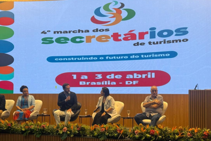 Livro sobre acessibilidade no turismo é lançado durante a Marcha dos Secretários - (crédito: Uai Turismo) Livro sobre acessibilidade no turismo é lançado durante a Marcha dos Secretários - (crédito: Uai Turismo)