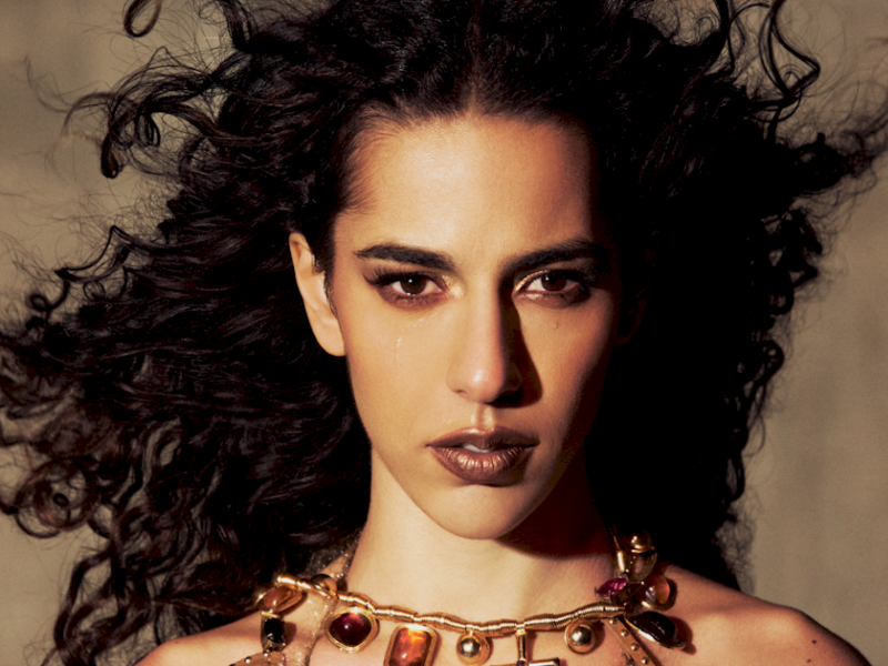 Lançamentos recentes e músicas em alta nas playlists de verão mostram a trilha sonora antes mesmo dos blocos saírem às ruas -  (crédito: Gabriela Schmidt)