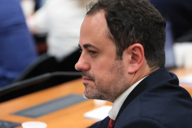 O Conselho de Ética da Câmara considerou que o pedido de cassação é procedente, mas quem define se Glauber vai perder ou não o mandato é o plenário da Câmara, em votação - (crédito: Platobr Politica) O Conselho de Ética da Câmara considerou que o pedido de cassação é procedente, mas quem define se Glauber vai perder ou não o mandato é o plenário da Câmara, em votação - (crédito: Platobr Politica)