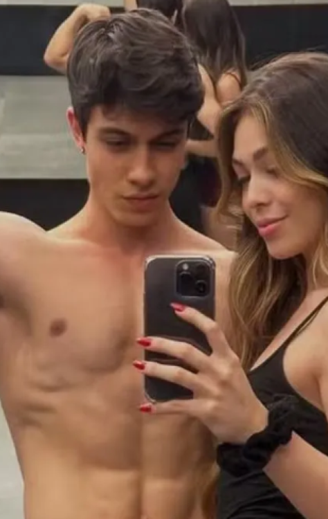 Melody anuncia término de namoro e faz revelação
 -  (crédito: Redes Sociais)