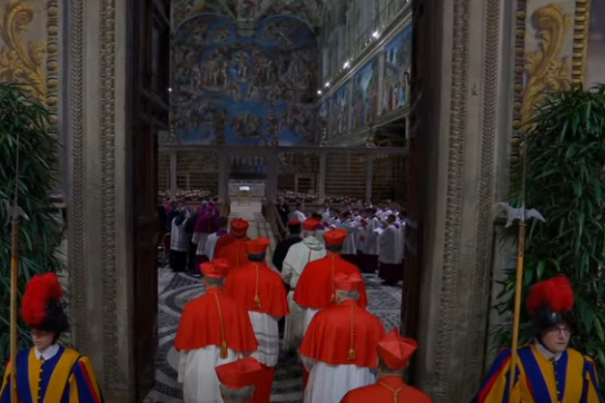 Cardeais entram na Capela Sistina para início do conclave - (crédito: Reprodução Vaticano ) Cardeais entram na Capela Sistina para início do conclave - (crédito: Reprodução Vaticano )