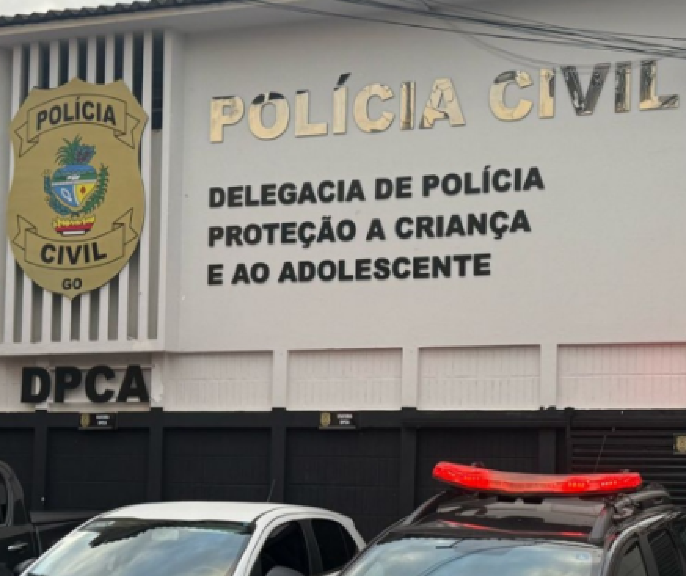 A m&atilde;e, de 28 anos, foi presa ap&oacute;s torturar a filha de 1 anos, por pedido da Pol&iacute;cia Civil que identificou risco &agrave; vida da crain&ccedil;a. 