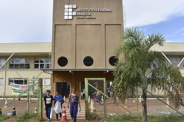 É preciso ter 18 anos, ou alcançar a maioridade durante o curso, além de ter completado o ensino médio, ou estar em vias de fazê-lo. Serão ofertadas 250 vagas
 -  (crédito: Pillar Pedreira/Agência Senado)