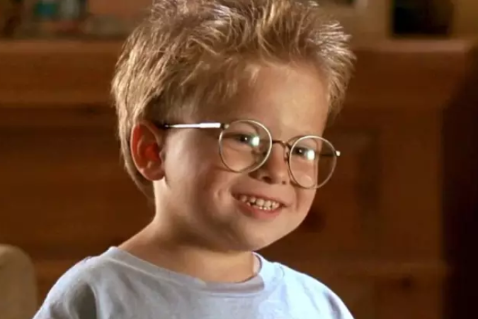Jonathan Lipnicki é conhecido por ter feito parte de filmes de sucesso dos anos 1990 e 2000, como Jerry Maguire (1996), O Pequeno Stuart Little (1999) e O Pequeno Vampiro (2000). - (crédito: Divulgação/Columbia Pictures / Pipoca Moderna) Jonathan Lipnicki é conhecido por ter feito parte de filmes de sucesso dos anos 1990 e 2000, como Jerry Maguire (1996), O Pequeno Stuart Little (1999) e O Pequeno Vampiro (2000). - (crédito: Divulgação/Columbia Pictures / Pipoca Moderna)