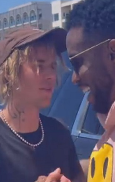 Representante de Justin Bieber nega abuso sexual por P. Diddy -  (crédito: Redes Sociais)