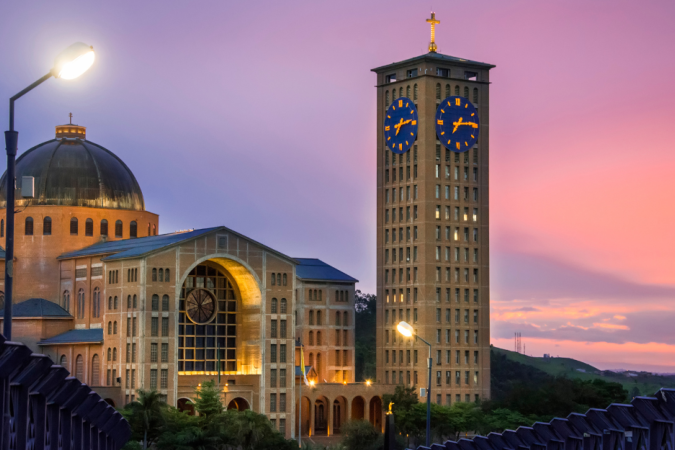 Turismo Religioso movimenta bilhões e impulsiona economia no Brasil - (crédito: Uai Turismo) Turismo Religioso movimenta bilhões e impulsiona economia no Brasil - (crédito: Uai Turismo)