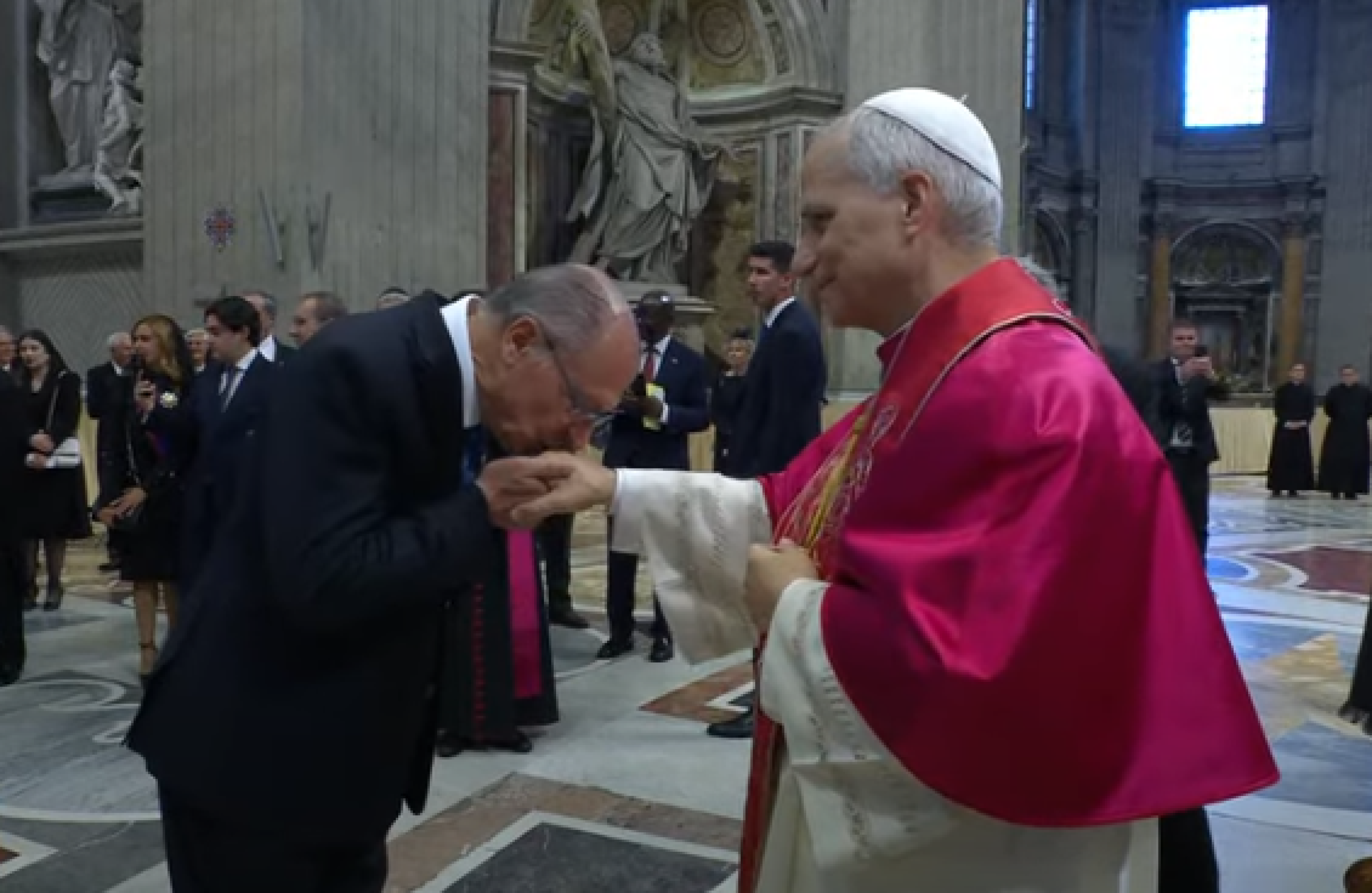 O papa Leão XIV recebeu o vice-presidente do Brasil Geraldo Alckmin 