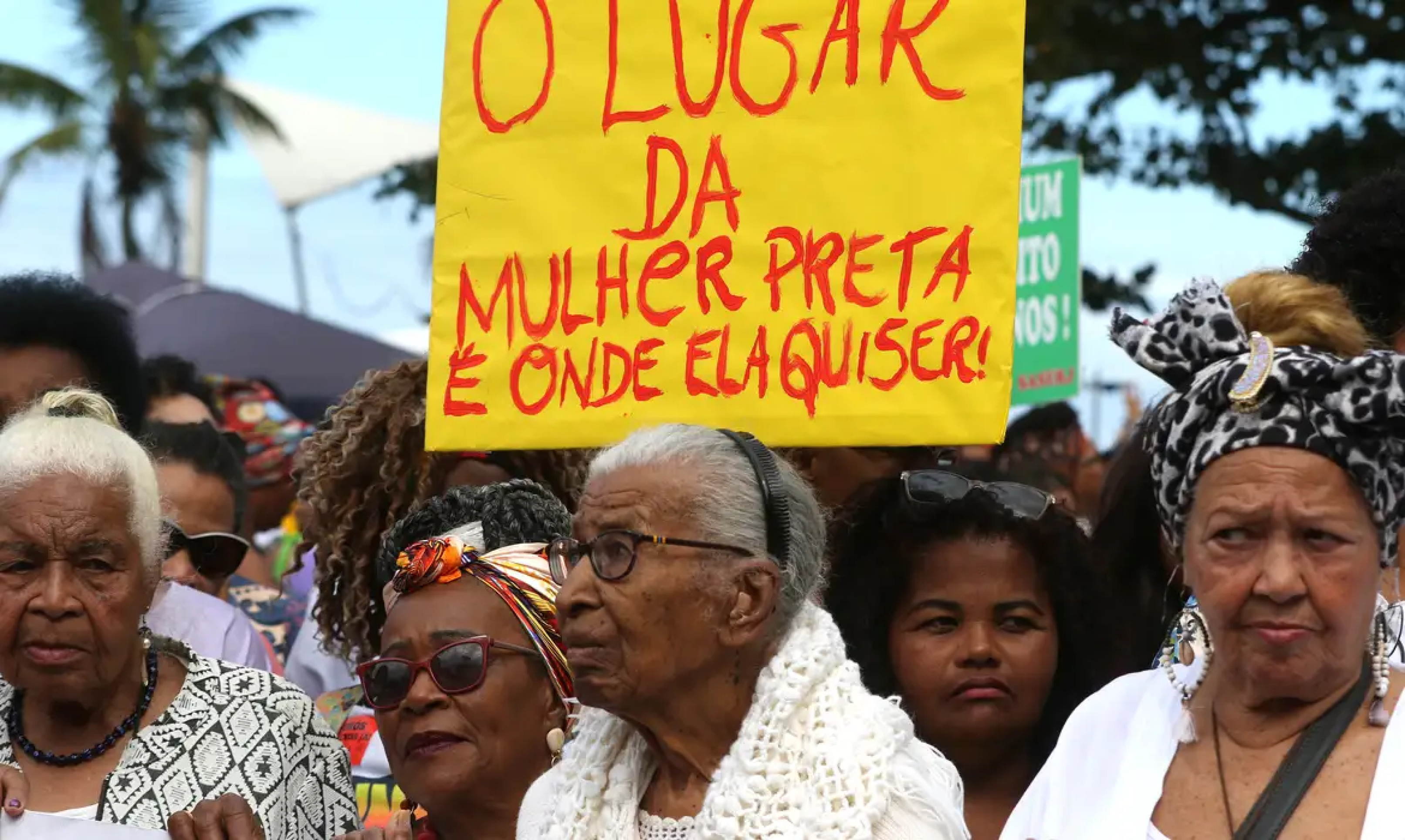 Mulheres pretas são as principais vítimas de discriminação no país