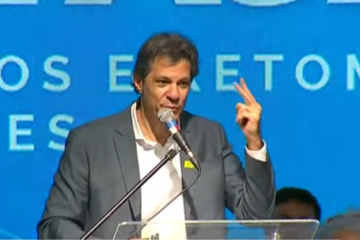 Discurso do ministro da Fazenda ocorreu durante cerimônia da retomada de operações do Porto de Itajaí, em Santa Catarina  -  (crédito: Reprodução/Youtube CanalGov)