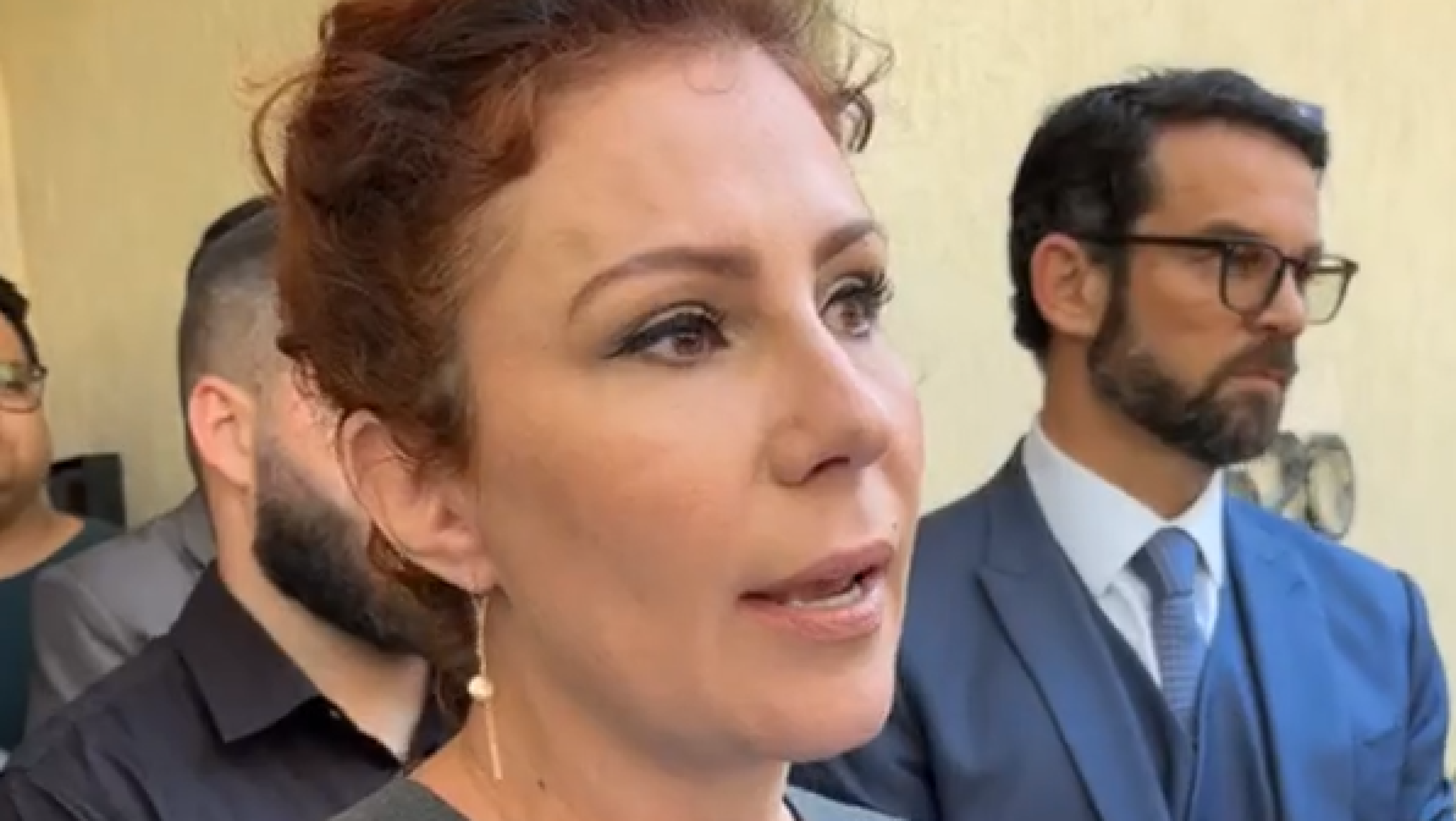 Carla Zambelli, condenada no STF, deixa o Brasil: o que se sabe até agora?