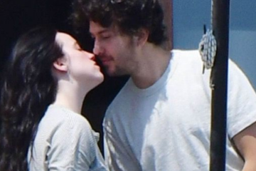 Billie Eilish e Nat Wolff - (crédito: Reprodução/ @billieupdatesBR) Billie Eilish e Nat Wolff - (crédito: Reprodução/ @billieupdatesBR)