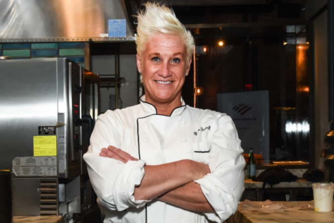 Anne Burrell, chef de reality de cozinha nos EUA, morre aos 55 anos - (crédito: Redes Sociais) Anne Burrell, chef de reality de cozinha nos EUA, morre aos 55 anos - (crédito: Redes Sociais)