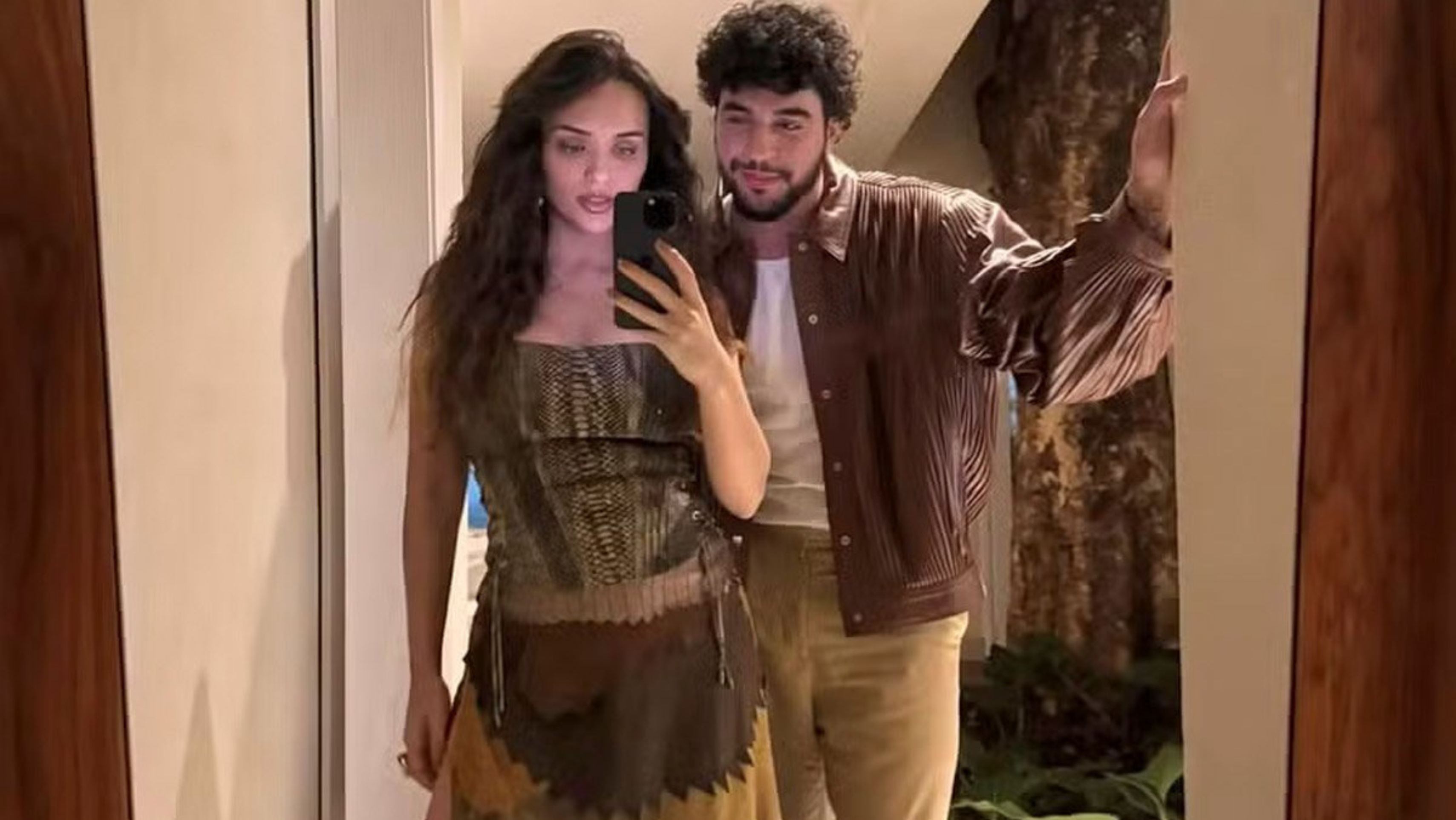 Grávida, Rafa Kalimann vai no forró com Nattan