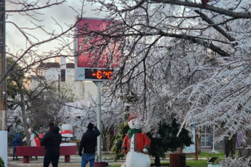 As paisagens no estado foram transformadas. Em Bom Jardim da Serra, um chafariz de água ficou congelado ao amanhecer. Sincelos também foram vistos -  (crédito: Divulgação/Wagner Urbano prefeitura de São Joaquim)